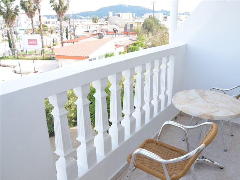 Iatridis Studios Faliraki (Adults Only) Ngoại thất bức ảnh